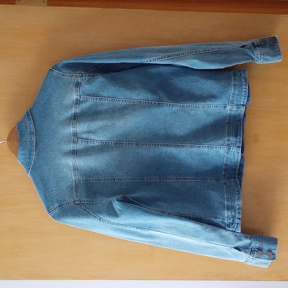 Charter Club Stretchy Denim Jacket Size M - Picture 3 of 8